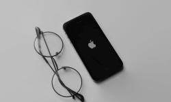 Featured image of post Vision Pro ditinggal, eksekutif Apple ini gabung tim hardware OpenAI